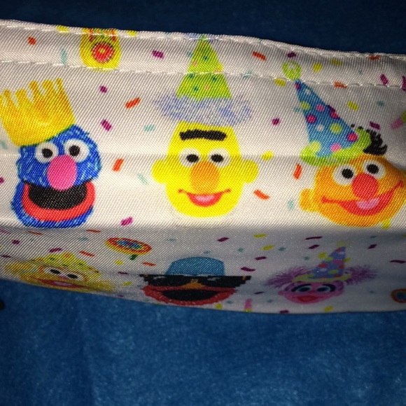 Sesame Street face masks - Picture 6 of 10